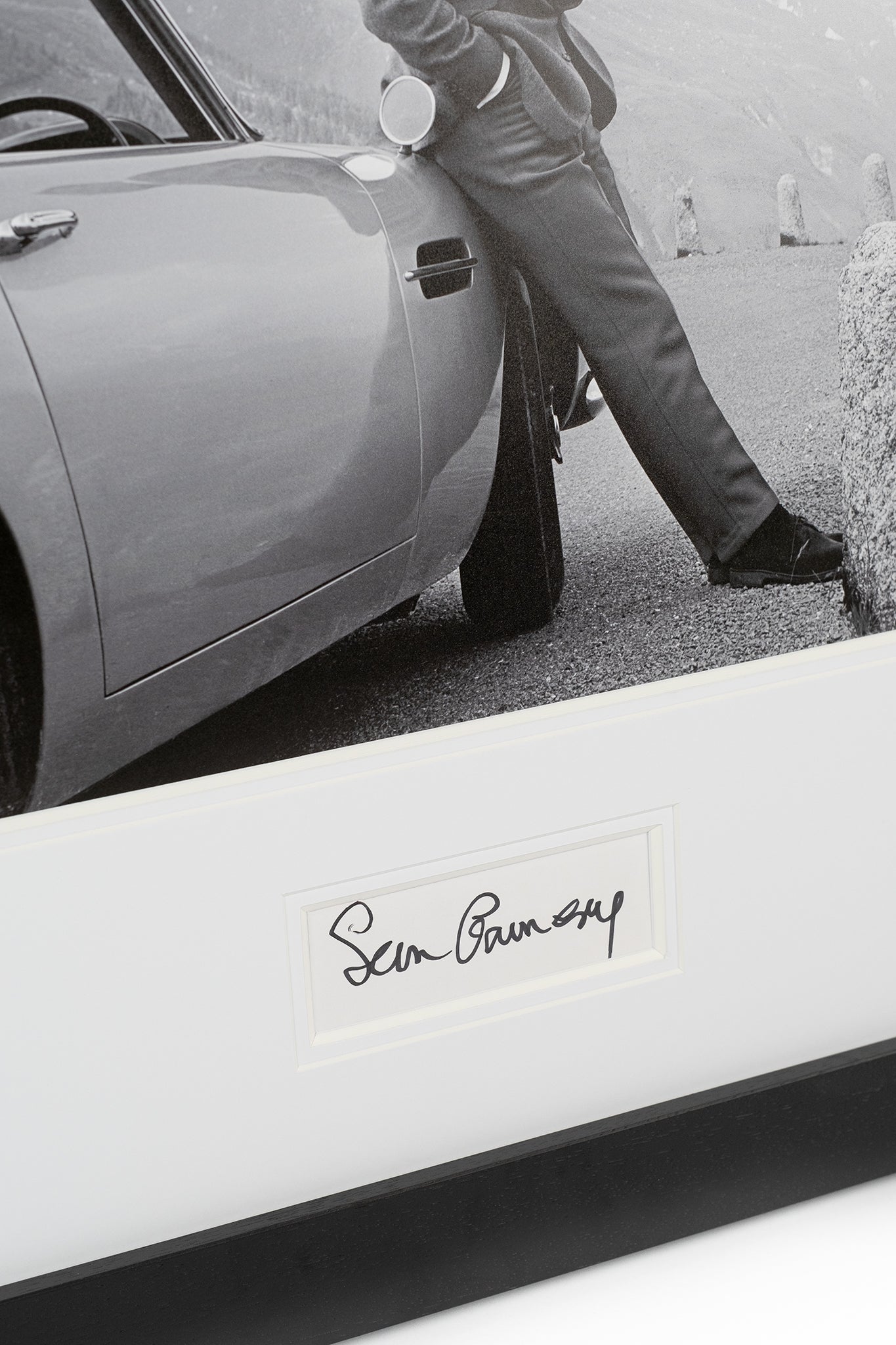 Sean Connery, 007 Signed Whitecard Framed Display
