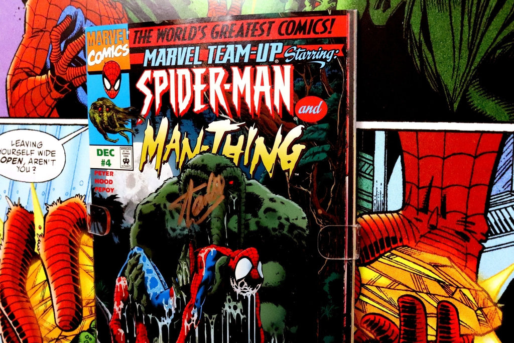 Spiderman Comic Signed by Stan Lee Framed Display 
